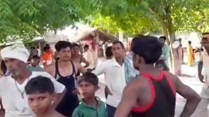 बहराइच: मगरमच्छ ने युवक पर हमला, गंभीर रूप से हुआ घायल अस्पताल में कराया गया भर्ती