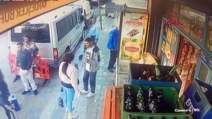 Les deux prévenus, qui se sont disputés avec les commerçants au motif qu'ils harcelaient les femmes devant le marché, sont devant le juge.