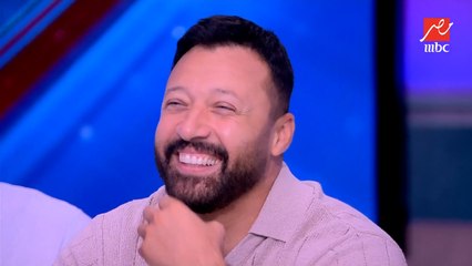 انت فرعوني وانا كتكوتك .. قصة أغرب هدية من معجبة لأحمد فهمي .. انبهار ياسمين عز !!