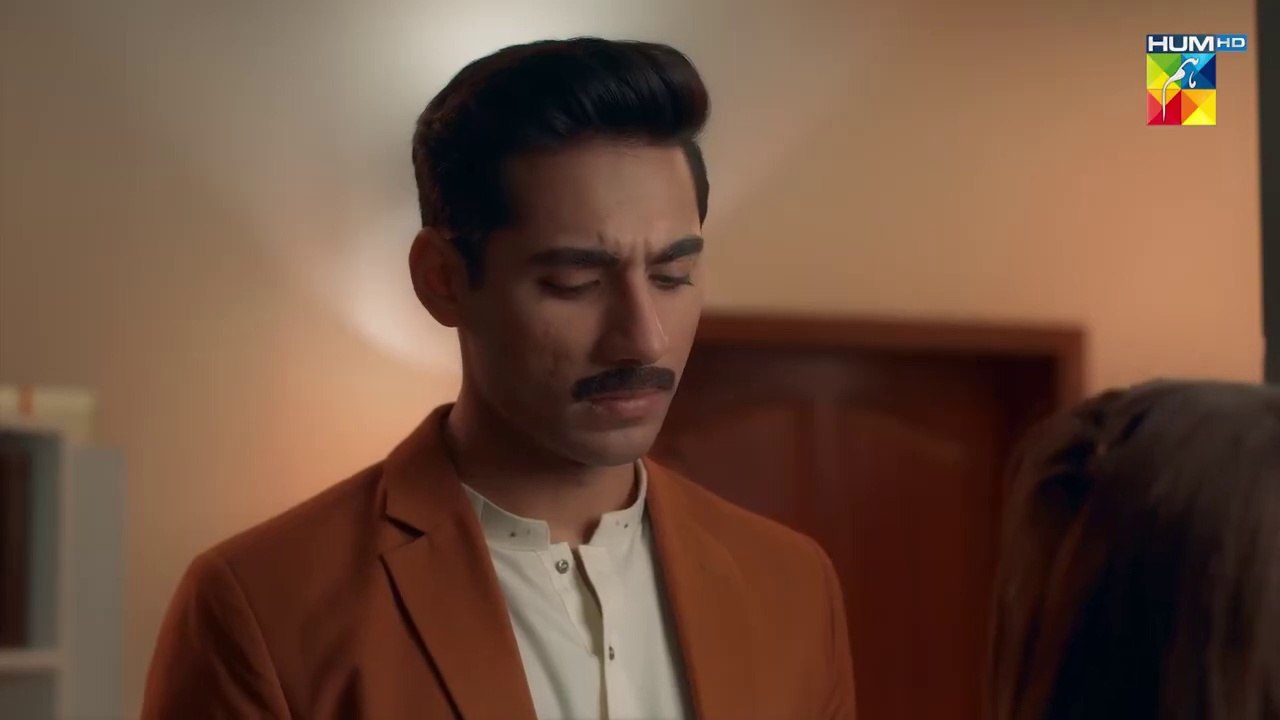Tum Es Waqt Chatt Par Kya Kar Rahi Ho  #dananee...