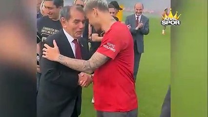 Dursun Özbek ve Mauro Icardi arasında Türk usulü tokalaşma