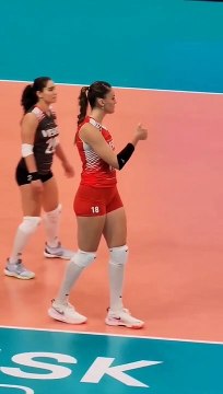 Zehra Gunes Turkish International volleyball player follow and share