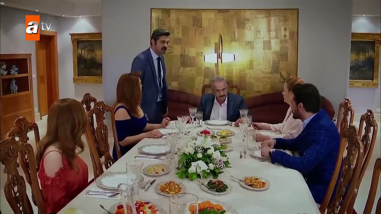 Entre Dos Amores _ İkisini de Sevdim - Capítulo 9 _ Doblado