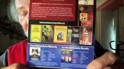 Il Commissario Ricciardi ha pubblicato un libro
