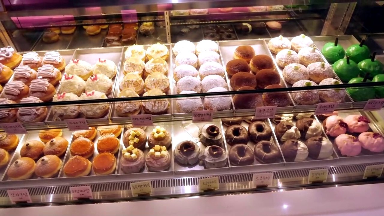 Making 23 kinds of donuts every day - Korean st...