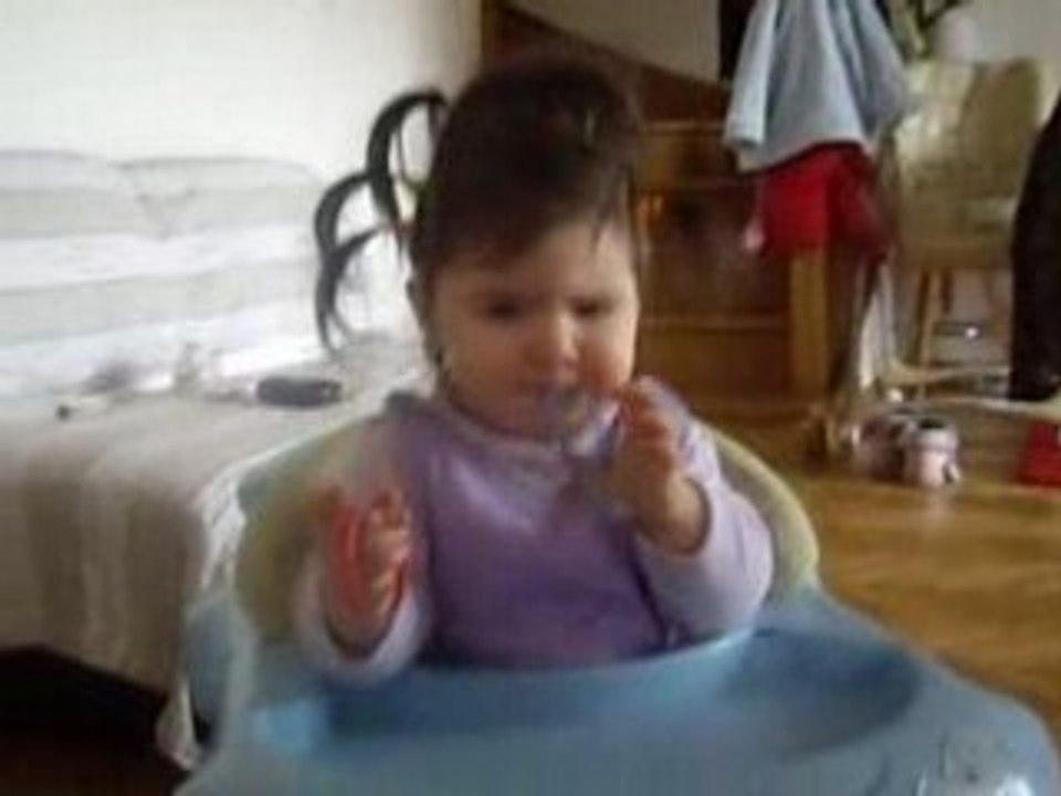 Yaya à pâques : j'en ai marre des photos!