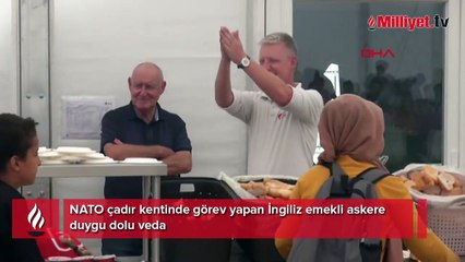NATO çadır kentinde görev yapan İngiliz emekli askere duygu dolu veda