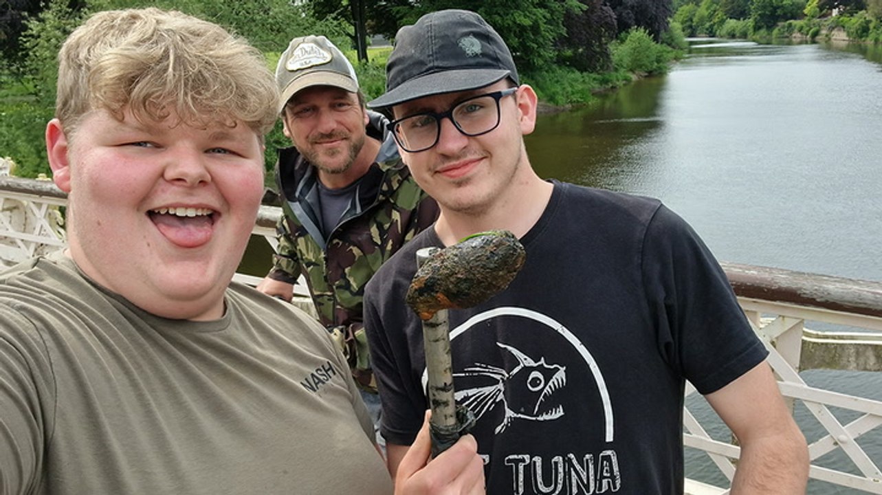 Teenage fishermen hook live WWII grenade from Herefordshire lake