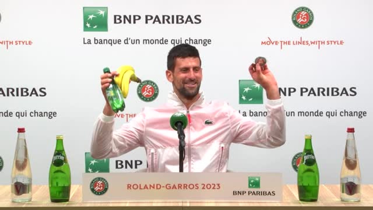 Djokovic delighted after receiving banana and m...