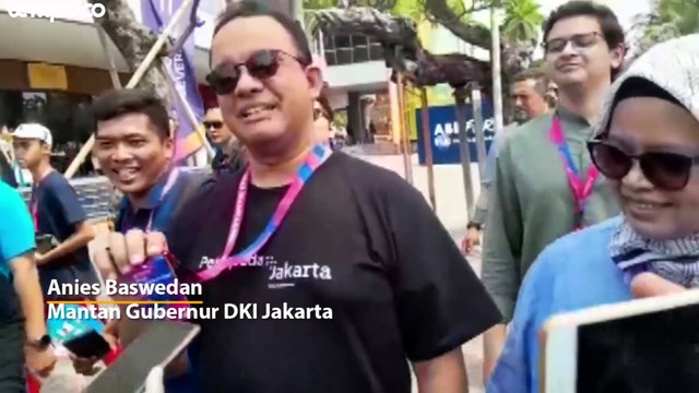 Anies Baswedan Sapa Warga Sebelum Tonton Formula E, Sebut Beli Tiket Bukan Undangan