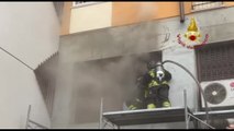Incendio in una palazzina a Roma: aperta un'inchiesta