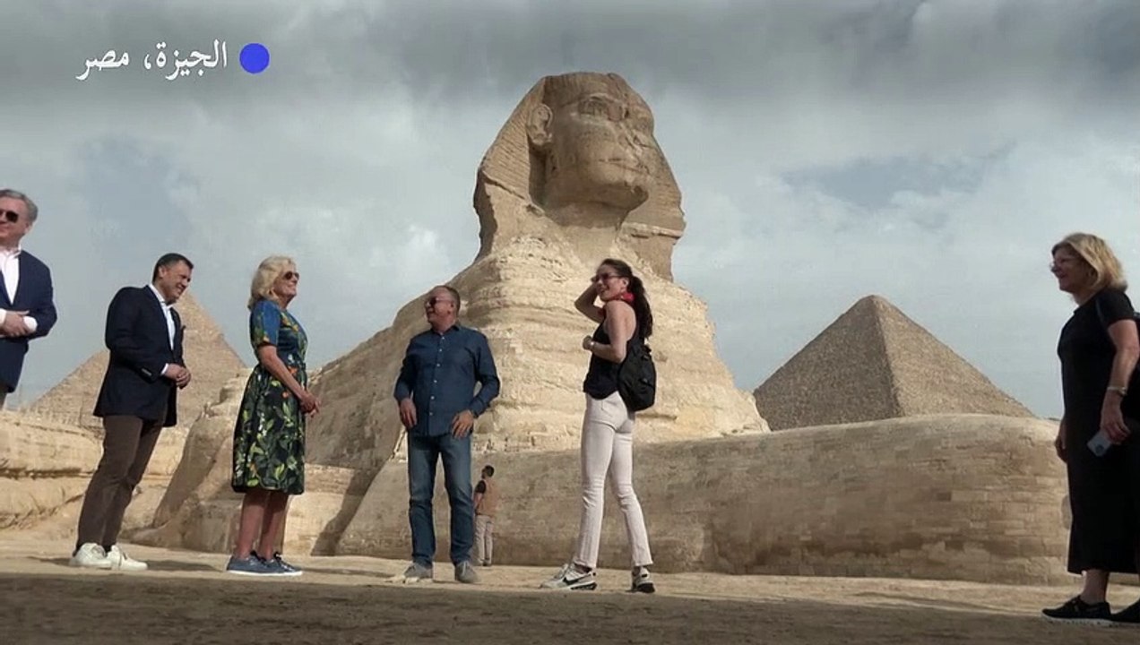 السيدة الأميركية الأولى تزور منطقة أهرامات الجيزة