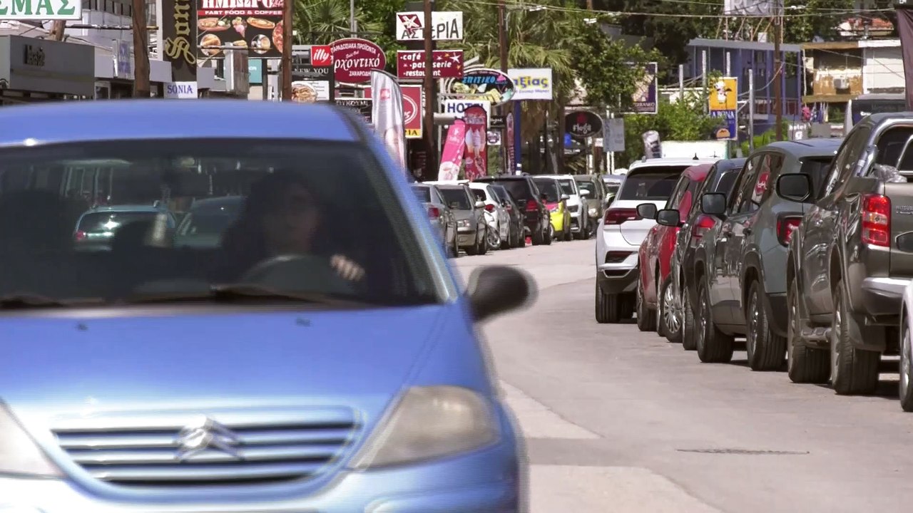 Βόλτα στη θάλασσα επέλεξαν οι εκδρομείς του Αγί...