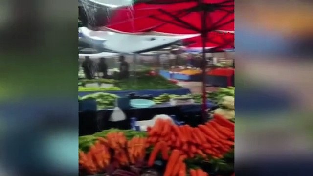 De fortes pluies à Ankara ont transformé les rues et les rues en lacs