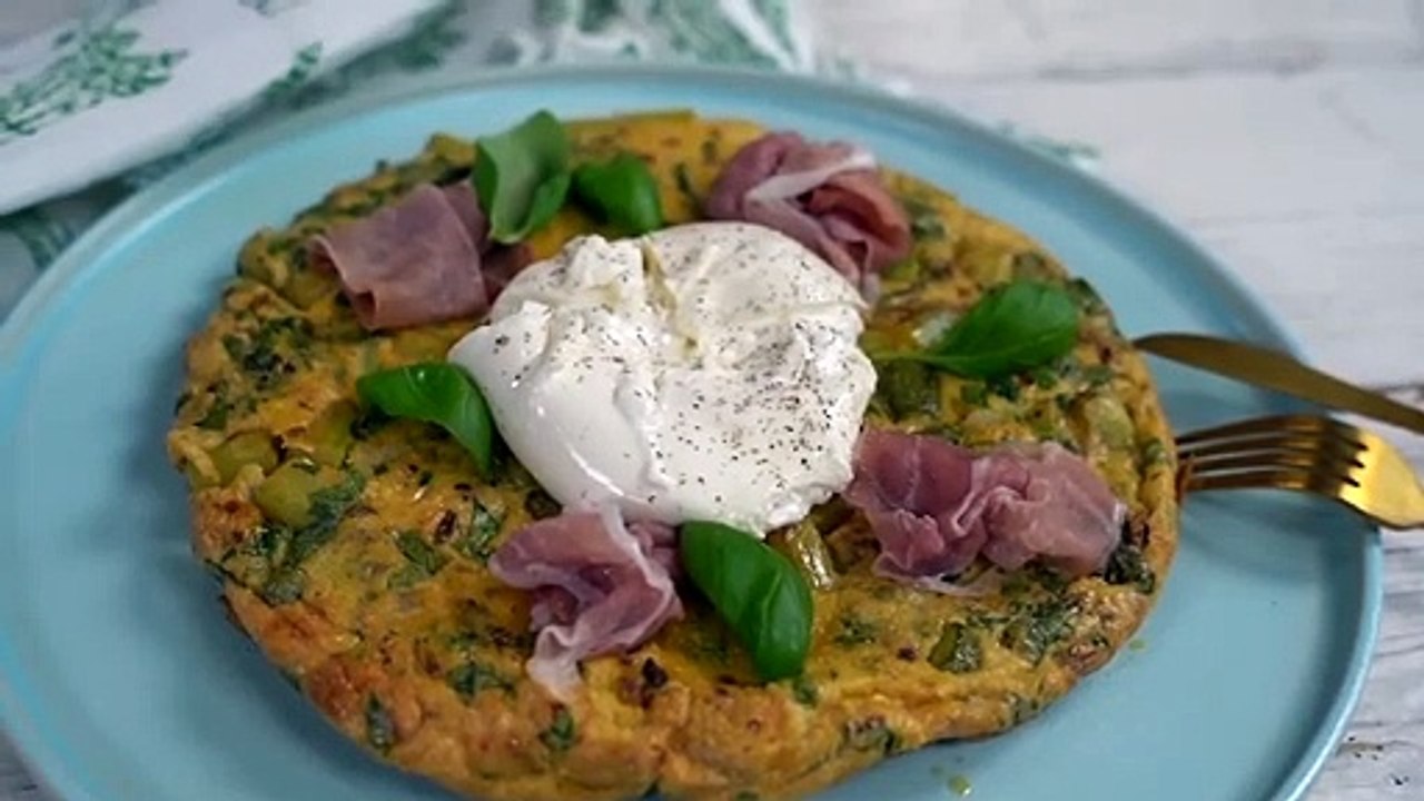 Sezonowa FRITTATA ze SZPARAGAMI! Mega prosty przepis - Pascal Brodnicki