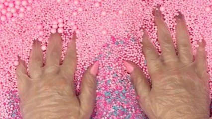 The playful pink blend of slime & pebble gums will put you in a bubbly mood *UNREAL CRUNCHES*