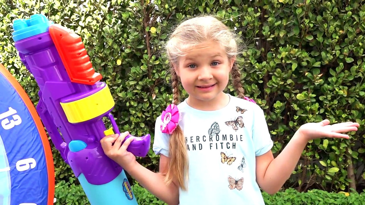 Diana and Roma Learn about Bees, HATTA Honey Bee Garden Tour - Fun family trip