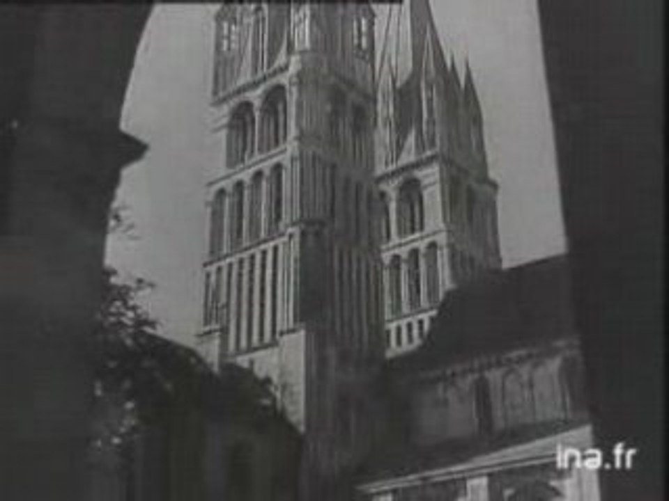 ww2 : dans les ruines de caen (1944)