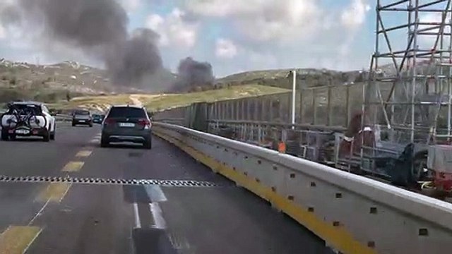 Martigues sud : un incendie et un panache fume fumée noire