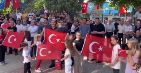 Çavuşoğlu, Kosova'nın Mamuşa bölgesinde coşkuyla karşılandı