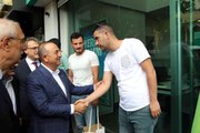 Dışişleri Bakanı Mevlüt Çavuşoğlu, Bingöl'de esnafla bir araya geldi