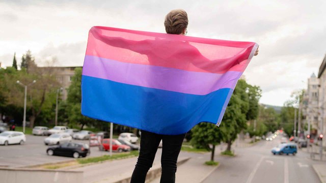 Nicht nur eine Phase : Was es wirklich bedeutet bisexuell zu sein