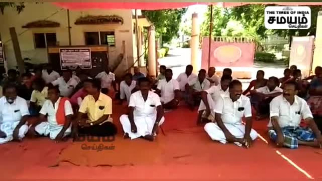 நூற்பு ஆலை; தொழிலாளர்கள் உண்ணாவிரதப் போராட்டம்!