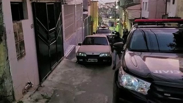 Polícia realiza operação em bairros da Grande Vitória II