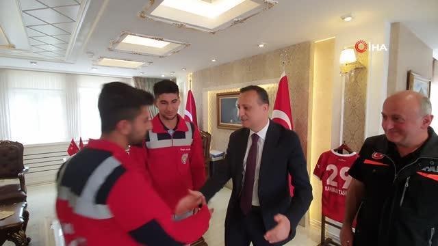 Sena'yı kurtaran 3 kahraman genci, Vali Taşbilek makamında ağırladı