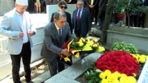 Dursun Özbek ve yönetimi, Ali Sami Yen'in kabristanını ziyaret etti