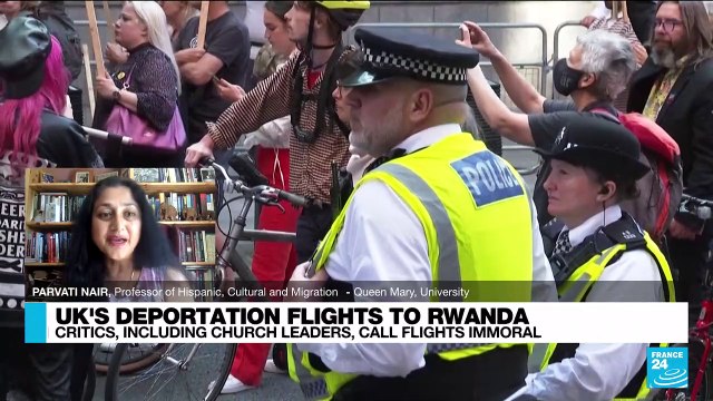 First UK flight sending asylum-seekers to Rwanda