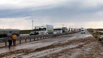 Aksaray'da sel nedeniyle Adana Yolu trafiğe kapatıldı