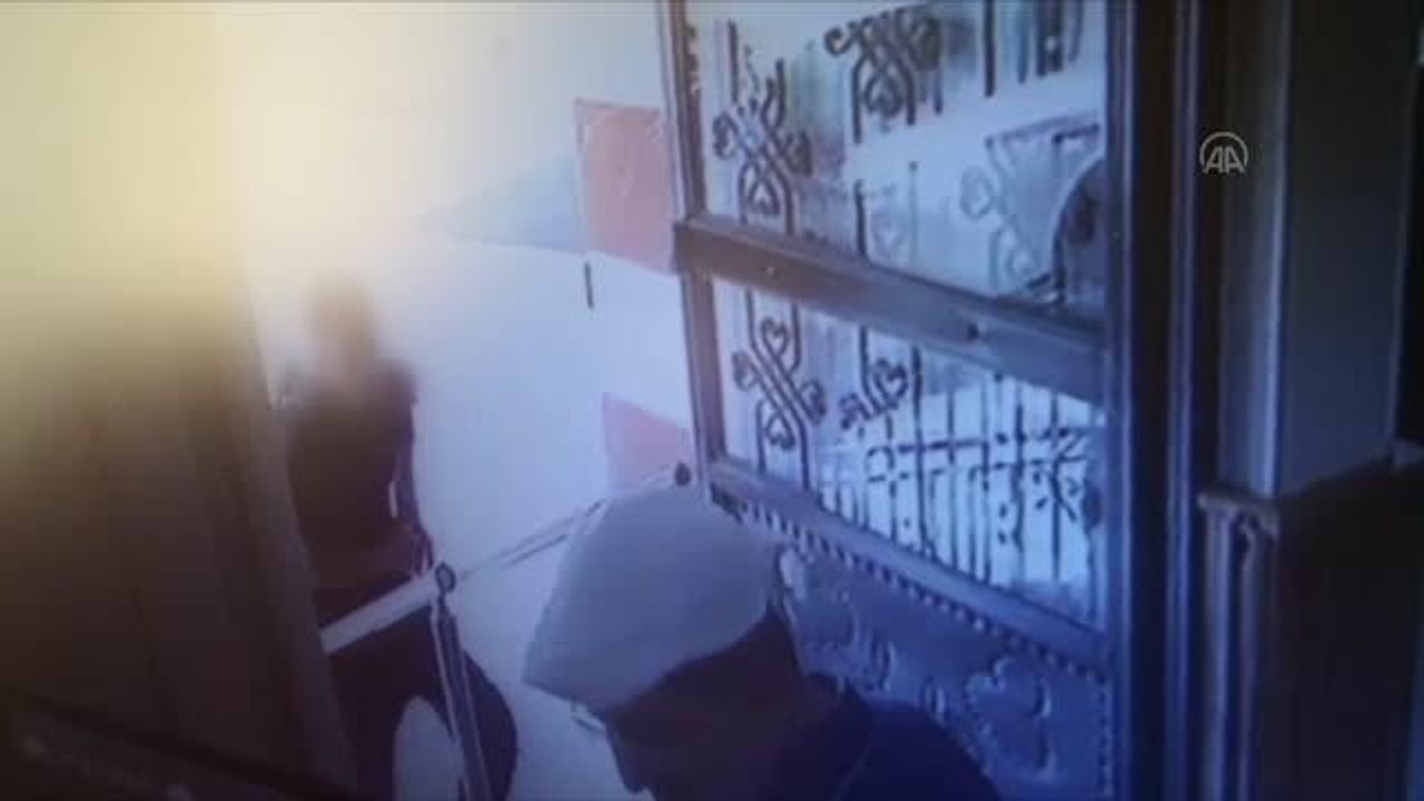 Alanya'da camilerdeki hırsızlık güvenlik kamerasında