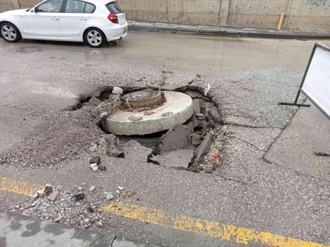 Mamak'ta her yağış sonrası aynı manzara: Bozulan yollar ve evler sular altında kaldı