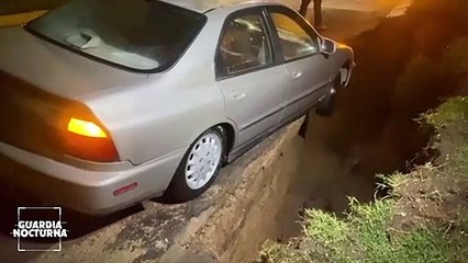 Una vez más, Zapopan vuelve a convertirse en un «pasaje a China» debido a un gran socavón