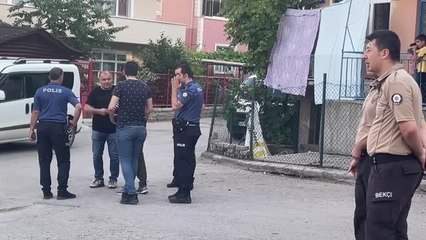 İki grup arasında çıkan bıçaklı kavgada 3 kişi yaralandı
