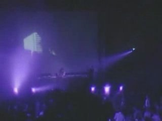 BEDROOM RESEARCH @L'aeronef, lille, france