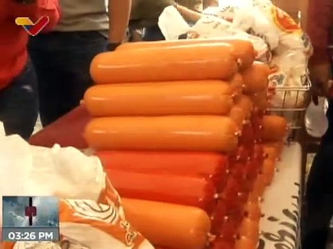 Emprendedores de Apure ofrecen diversos productos alimenticios en la Feria del Campo Soberano