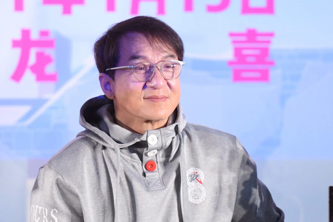 Gebrochene Nase, Lähmung und Co: So krass verletzte sich Jackie Chan bei Dreharbeiten