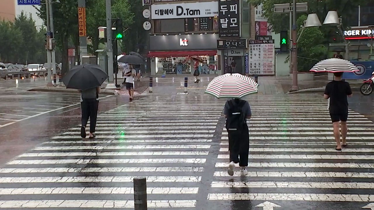 [날씨] 중부·전북 산발적 비, 낮 선선 ...내일 맑은 날씨 회복 / YTN