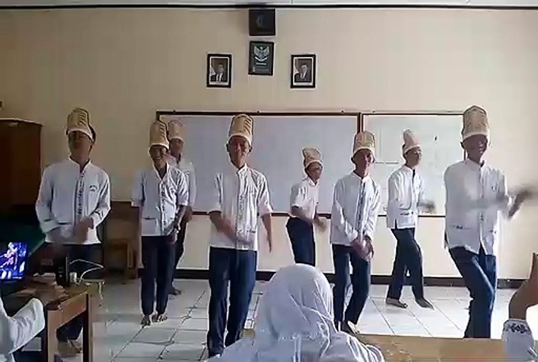 TARI KREASI SAJOJO MODERN