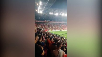 Türkiye-Litvanya maçında, "Ülkede mülteci istemiyoruz" sloganları atıldı