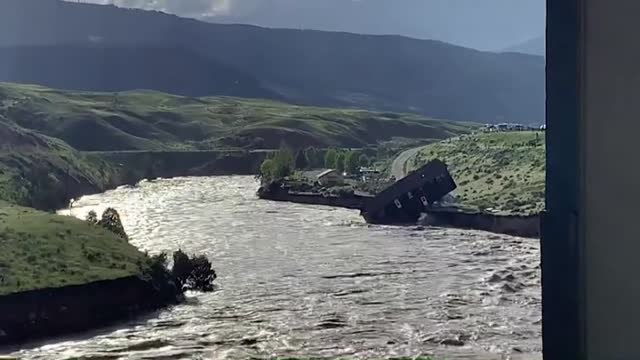 Inundaciones, ola de calor e incendios sacuden EE.UU.
