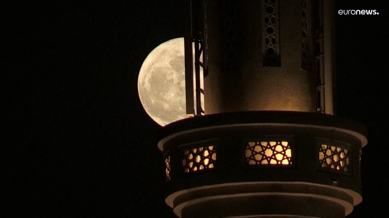 Primeira super-Lua do ano