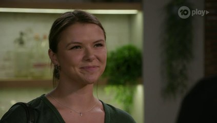 Neighbours 8848 and 8849 / 15th June 2022