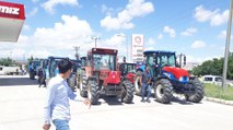 Faturaları protesto için traktörlerle DSİ'ye gitmek isteyen çiftçilere izin verilmedi