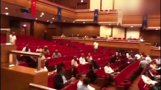 İzmir Büyükşehir Belediyesinde arbede ‘Tunç Soyer elini cebimizden çek’