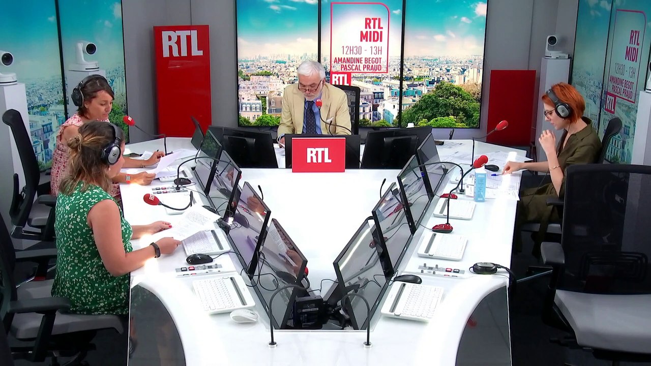 Les infos de 12h30 - Législatives : "J'assume comme d'habitude", répond Emmanuel Macron à Mélenchon