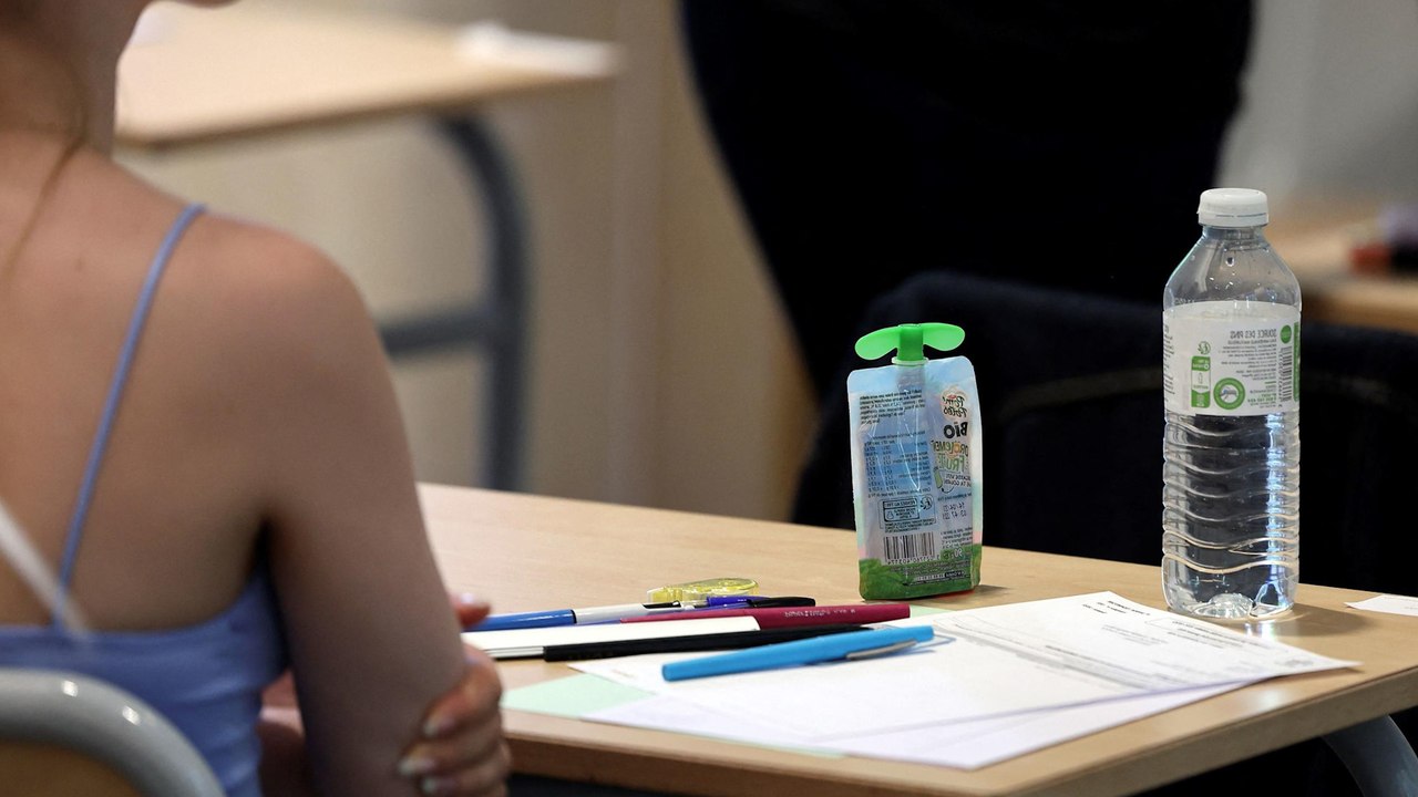 Les lycéens passent les épreuves de philosophie du bac sous la chaleur