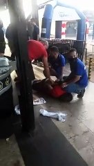 Homem é amarrado em surto psicótico